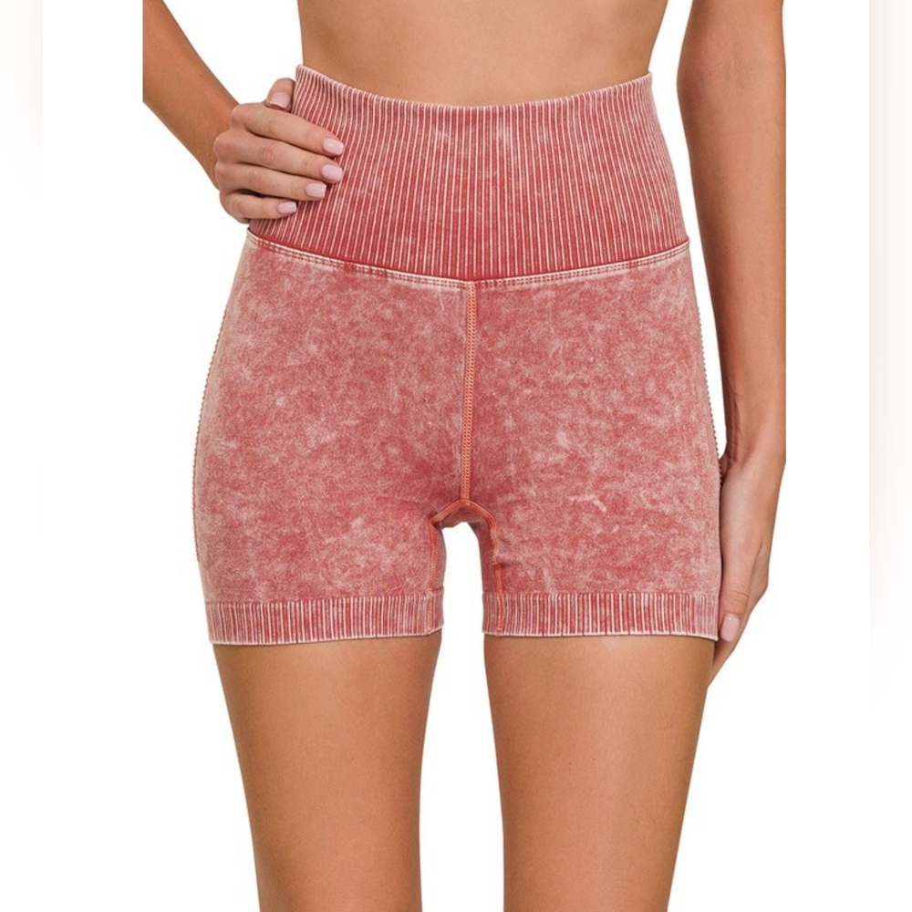 Washed Seamless High Waisted Shorts in rust